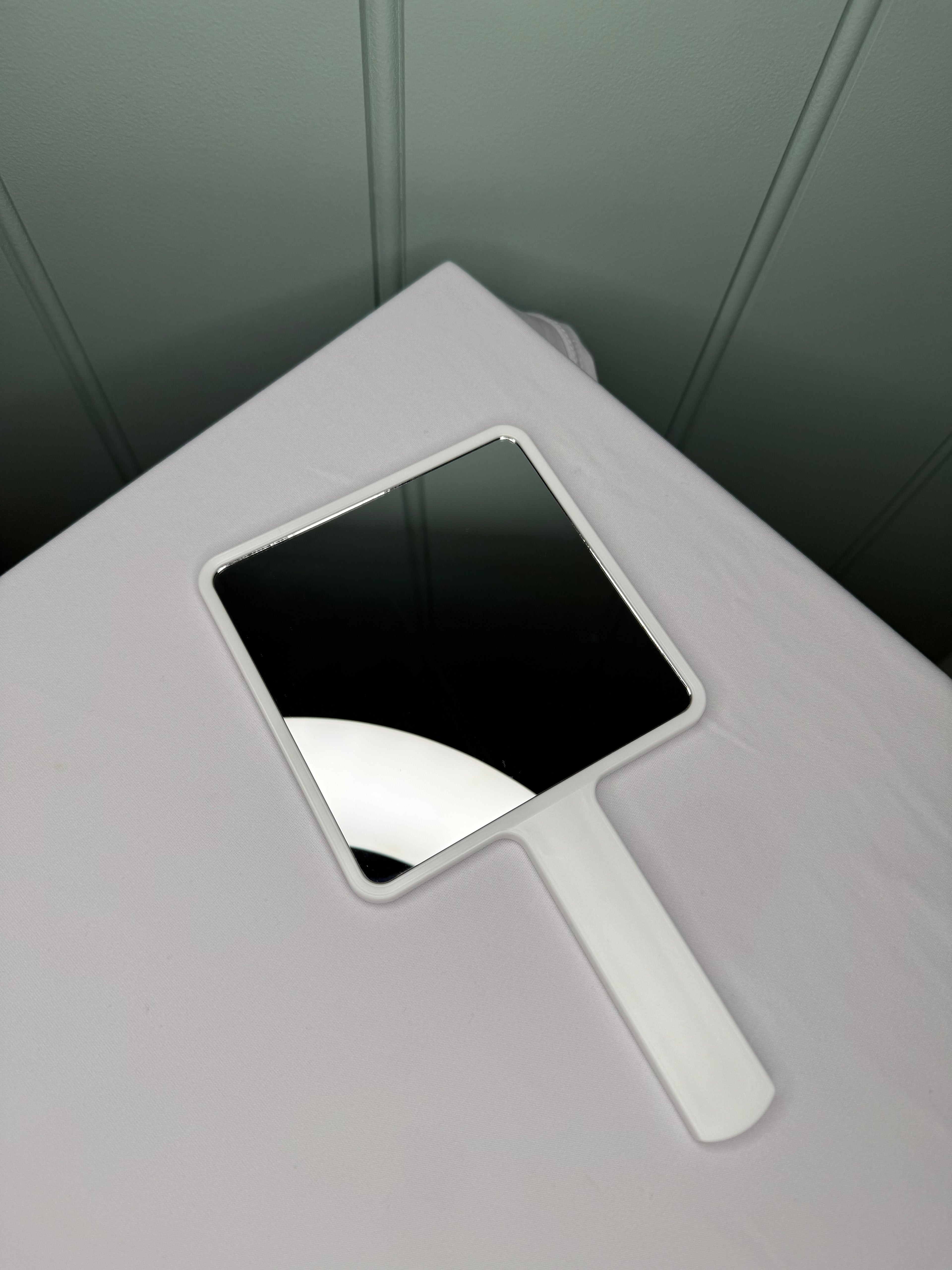 Handheld Mirror